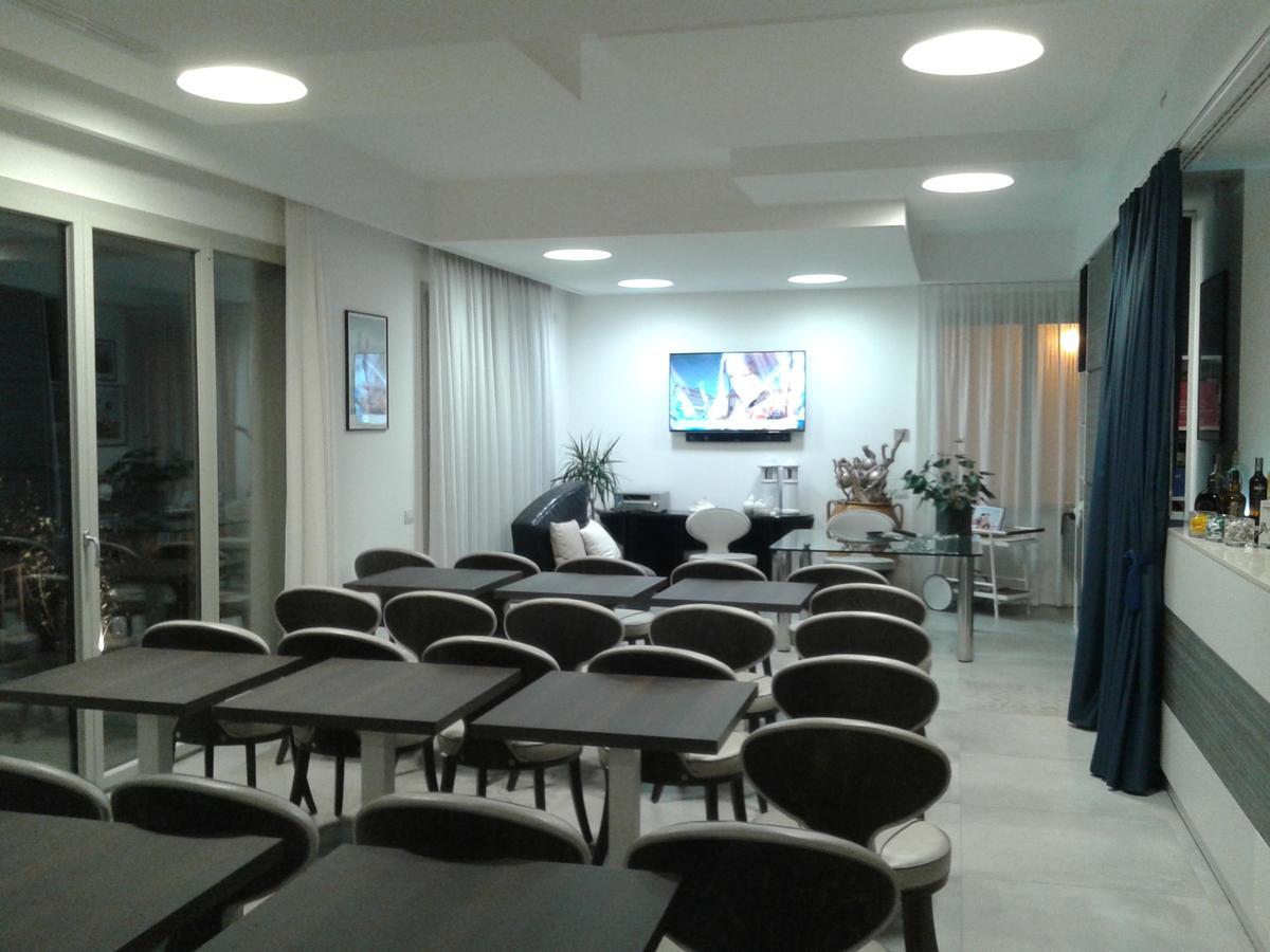 Hotel Madalu Viserba Di Rimini Dış mekan fotoğraf